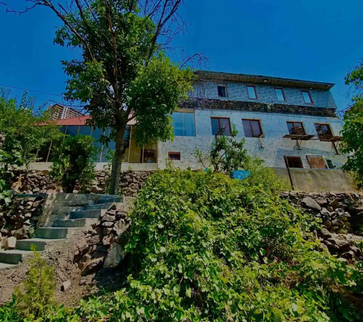 Отель Layros & Andersen