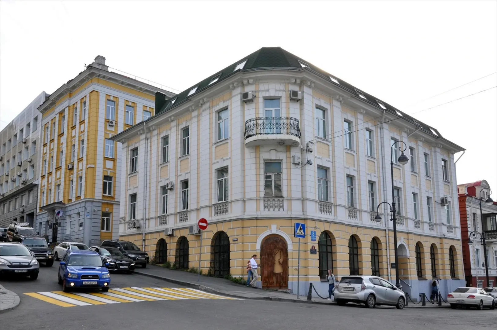 Квартира в центре на набережной на Светланской, 8