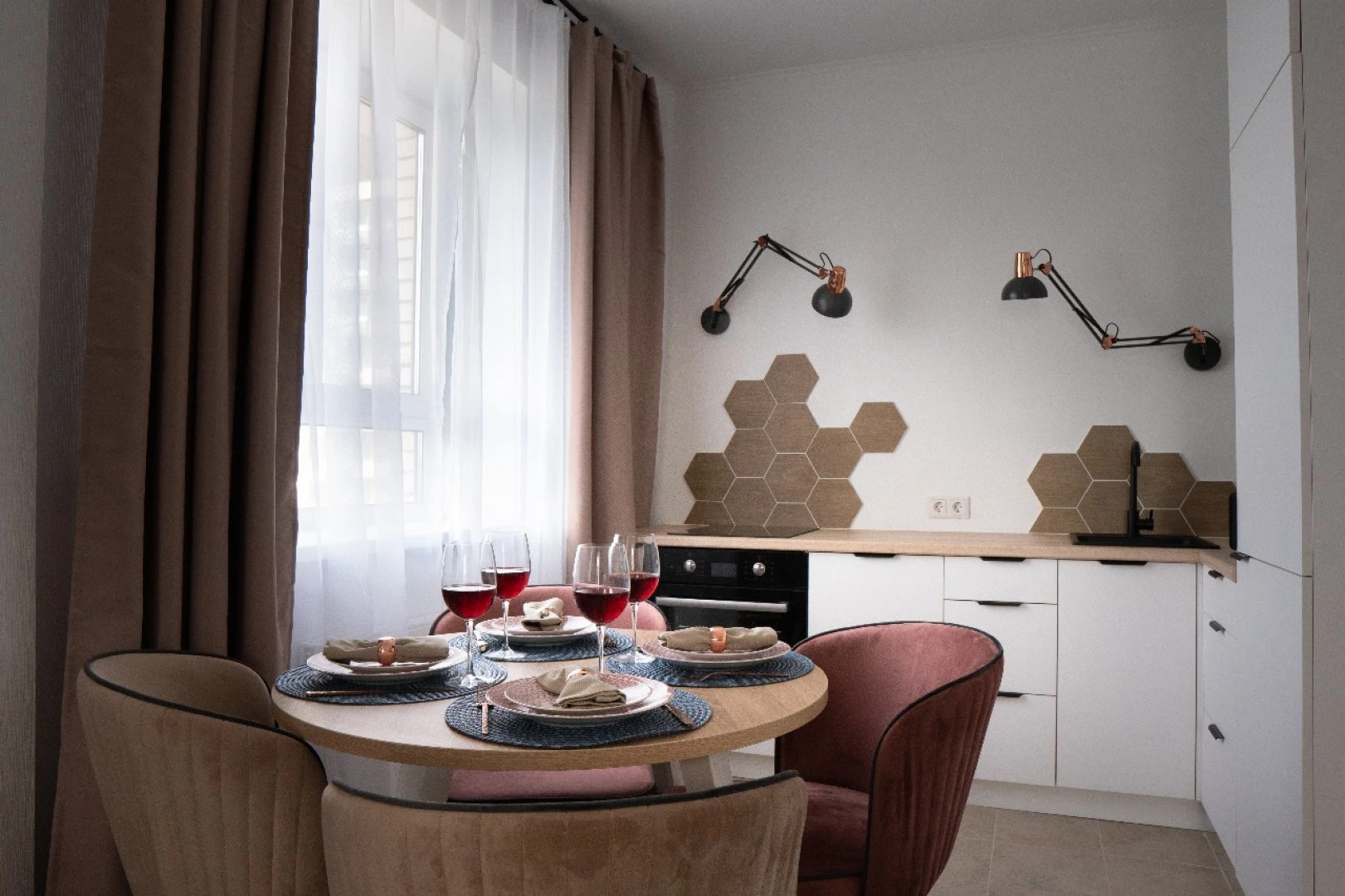 Апартаменты MaxRealty24 Просторная 11