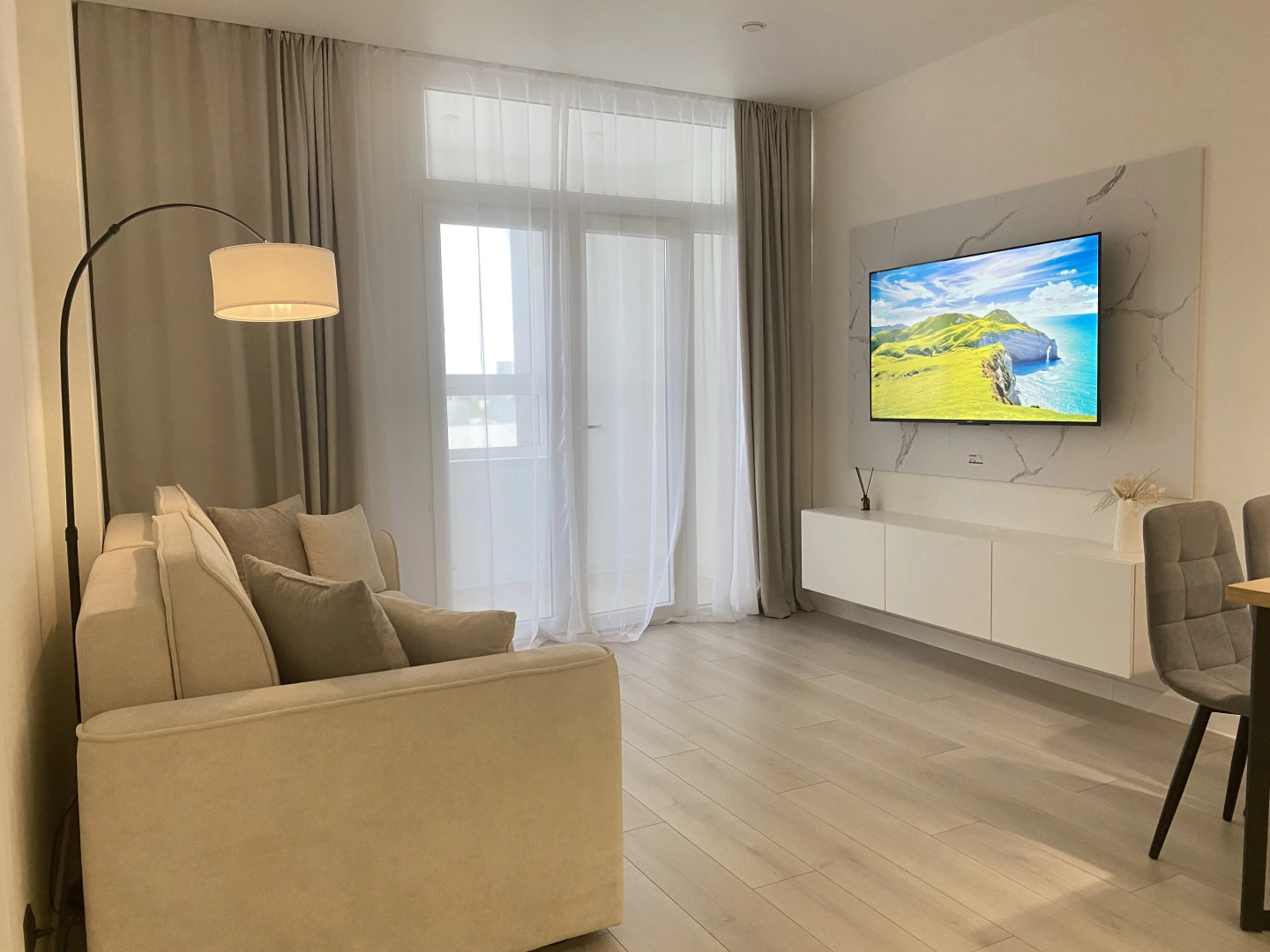 Апартаменты Две Подушки на Возрождения 35к1