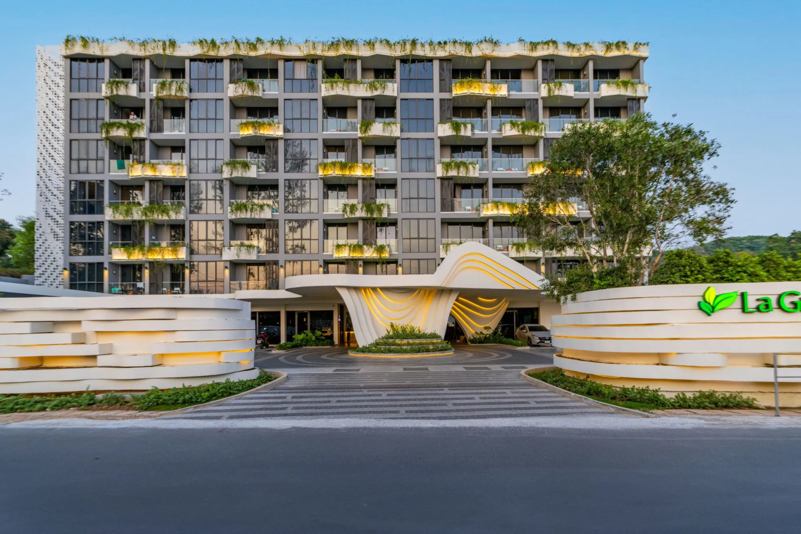 Отель La Green Hotel & Residence Пхукет