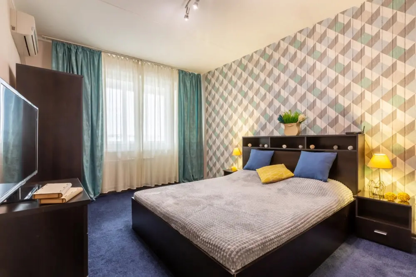 Апартаменты Кварт-Отель, Оружейный пер., 5 (2)