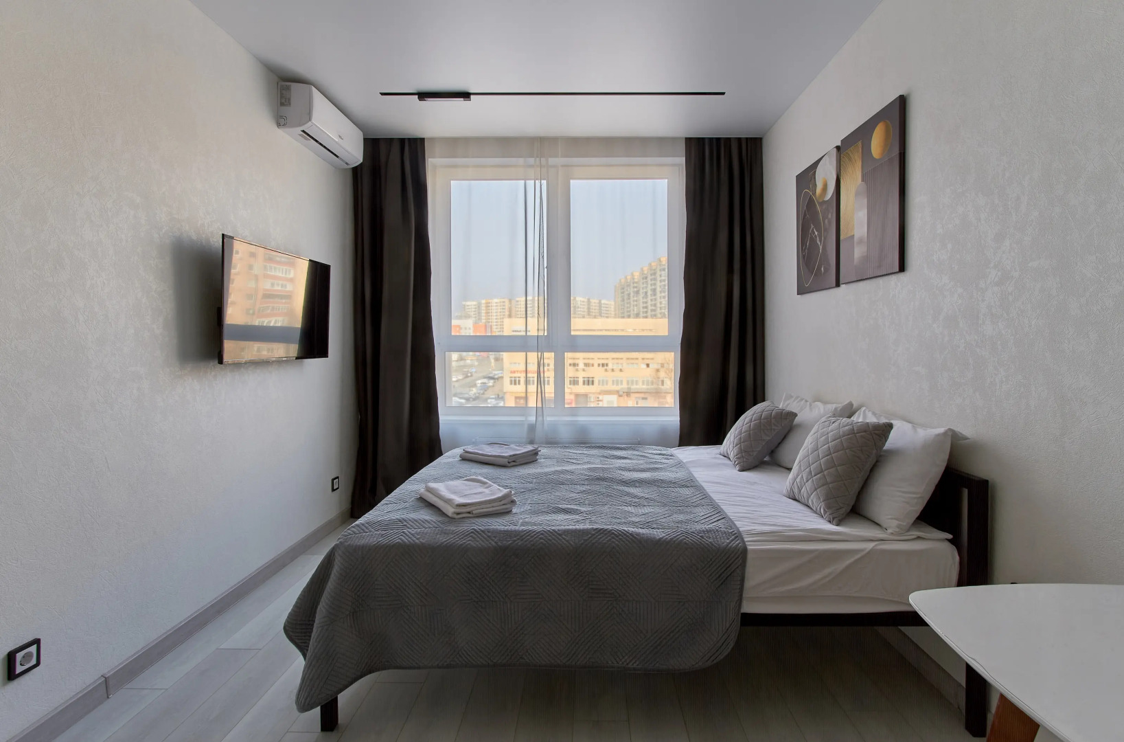 Апартаменты RoomOnDay в ЖК Смайл арт.0005.03