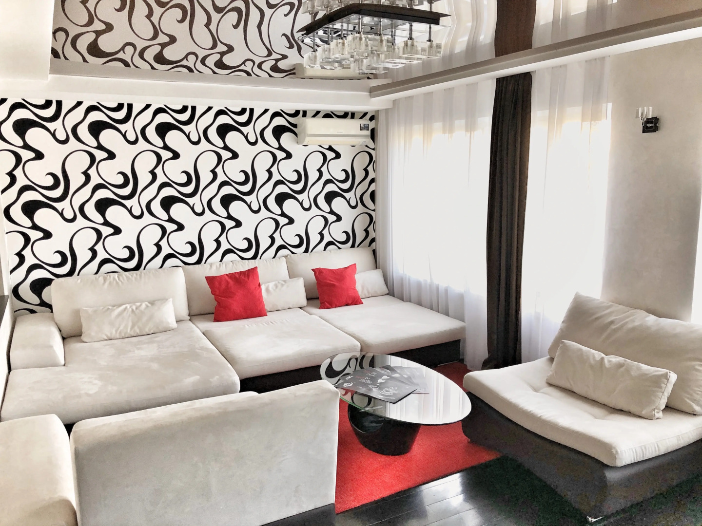 Апартаменты 5-комнатный люкс у озера на Мещерском бульваре