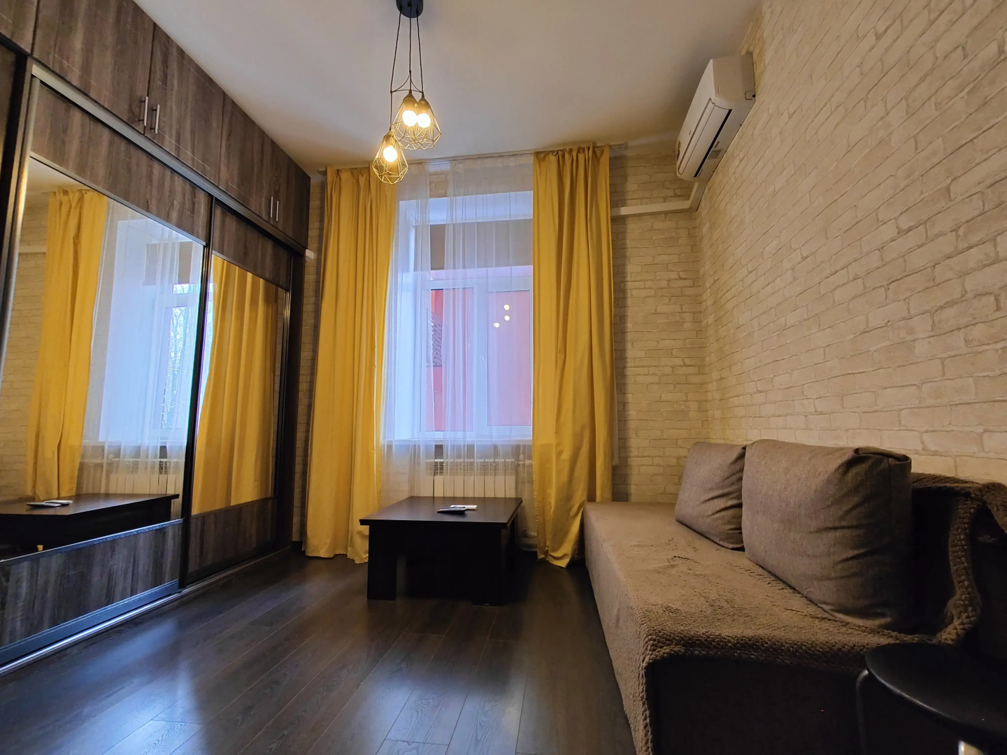 Апартаменты ZenApart у Ботанического сада