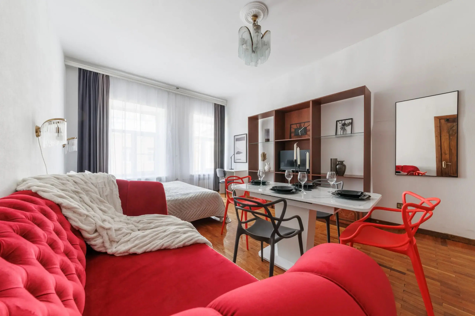 Апартаменты 3 спальни на Мойке