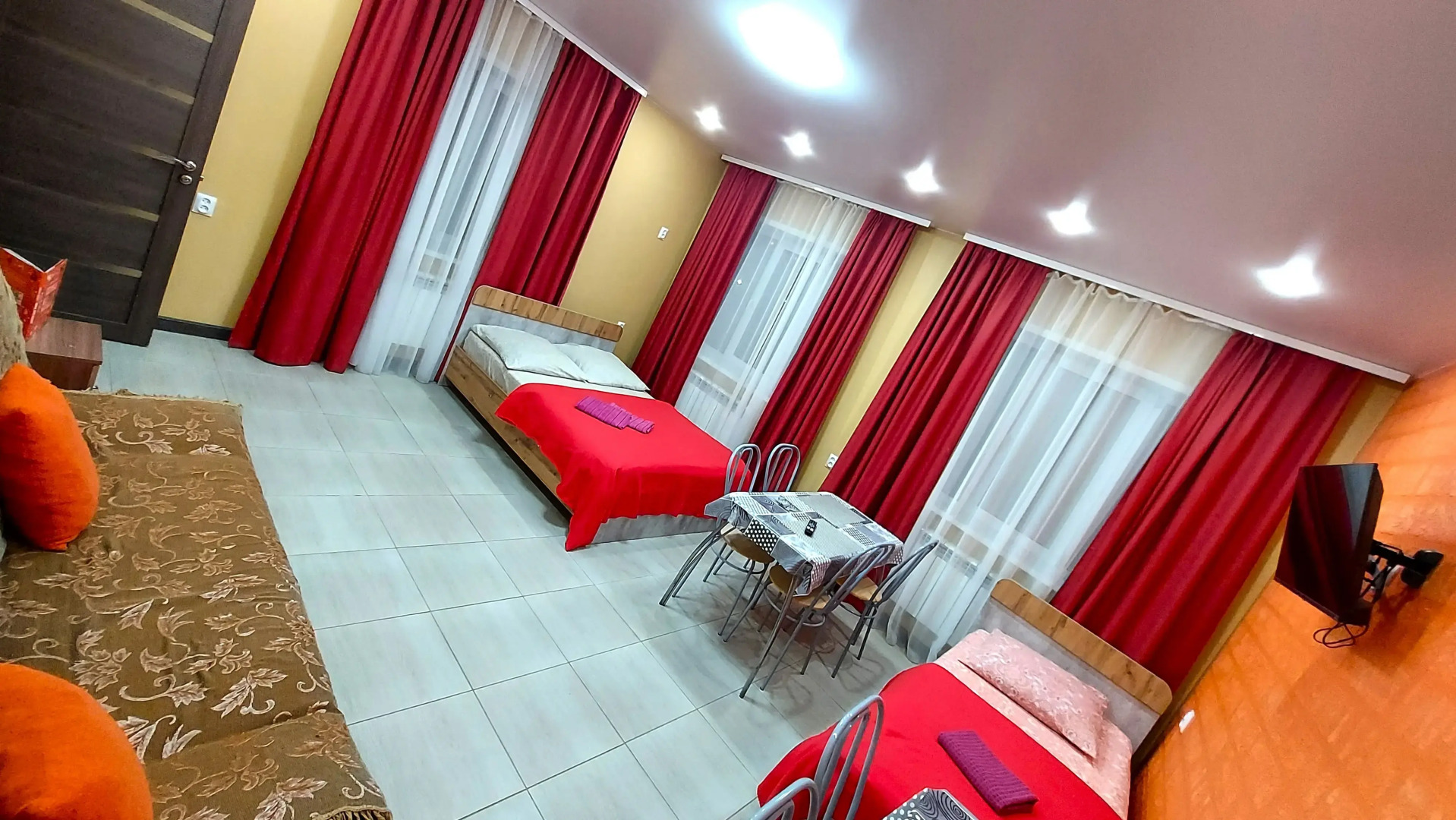 Квартира двухкомнатная большая и просторная в новом доме