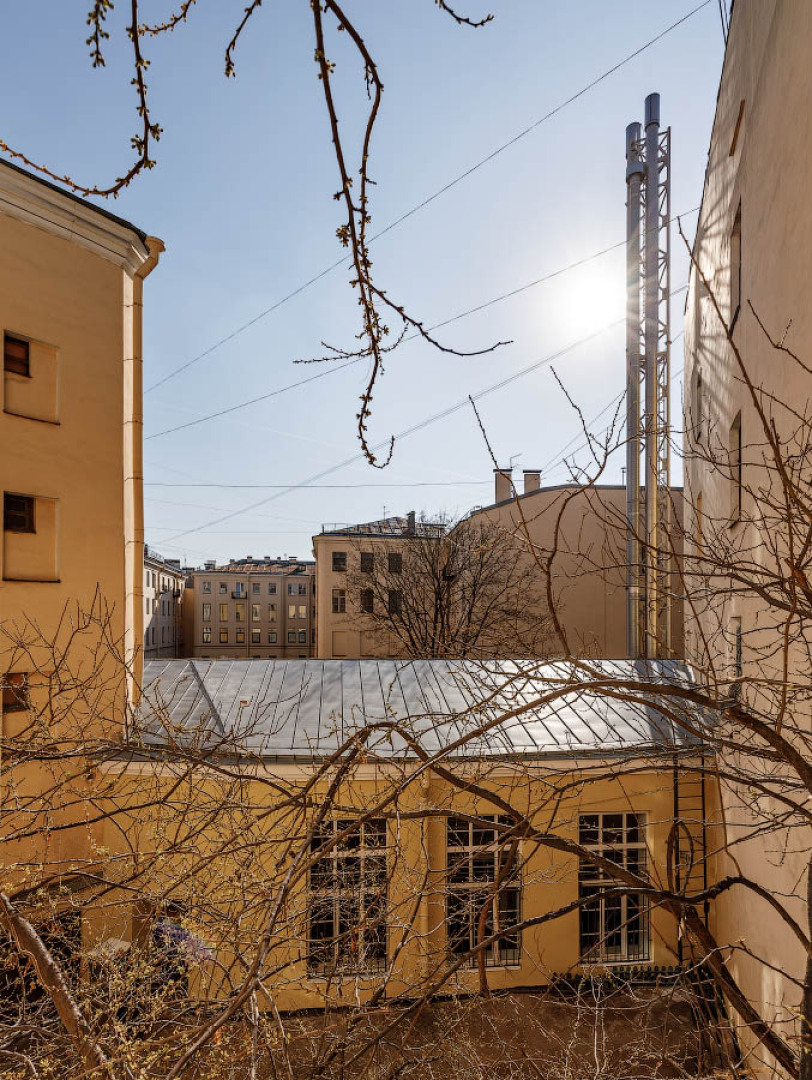 Апартаменты Четырёхкомнатные Город Рек на Большой Конюшенной 1