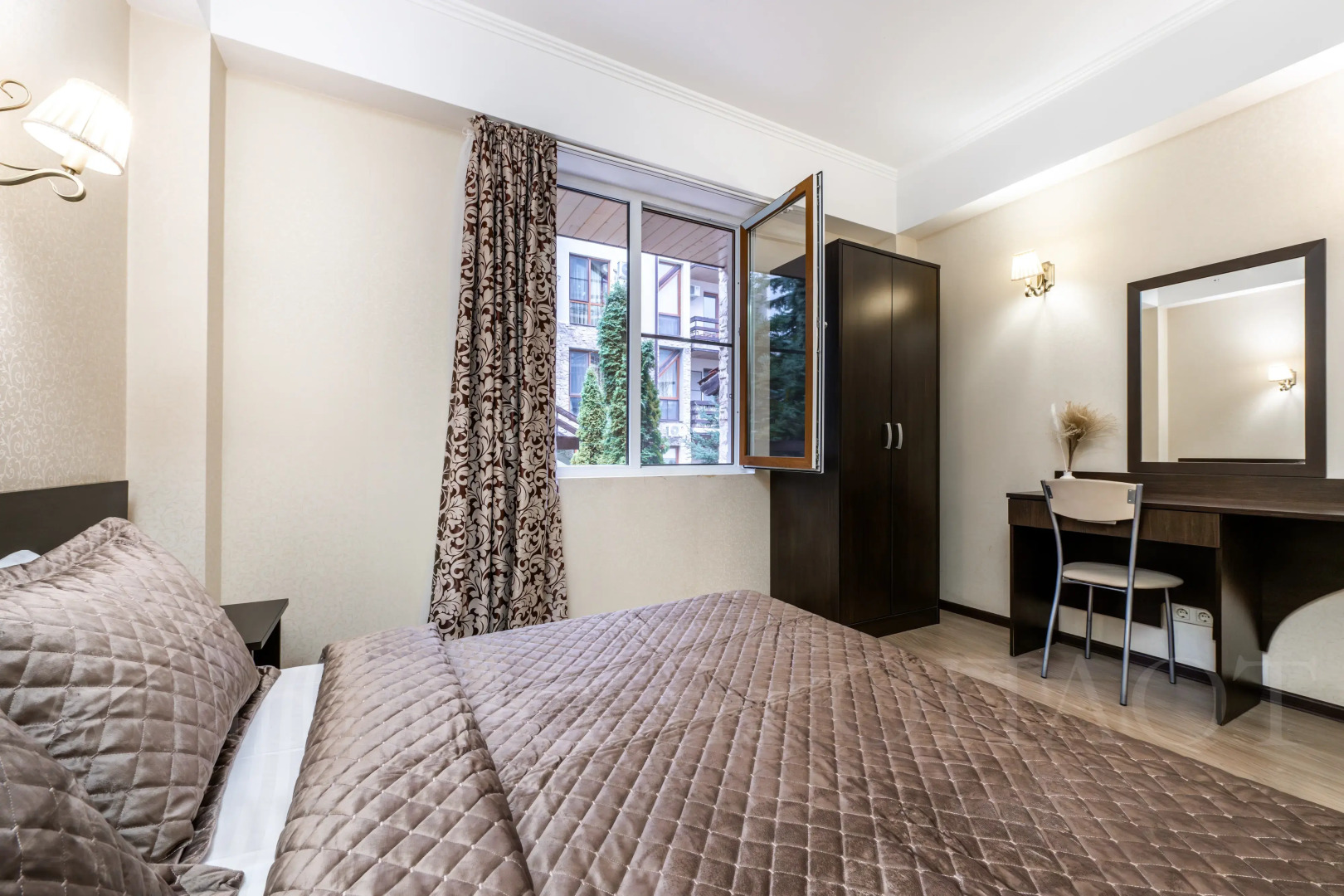 Апартаменты Оплот - С двумя спальнями и ванной 2