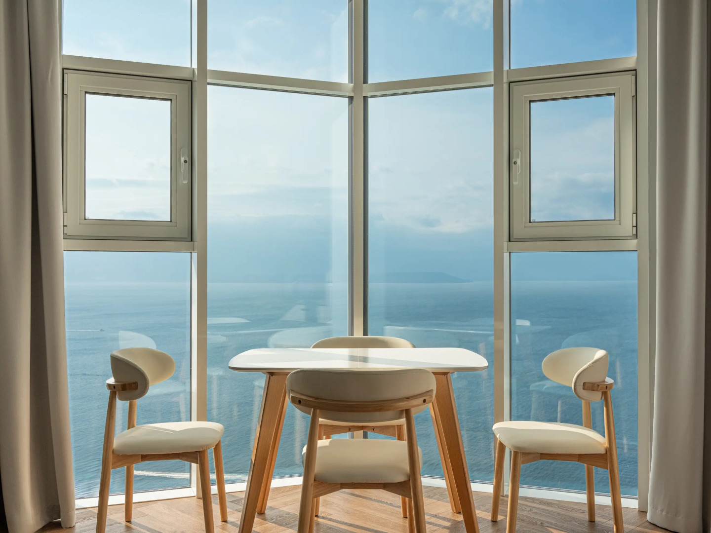 Апартаменты Двухкомнатный пентхаус с ванной и видом на море by Panorama Suites Group