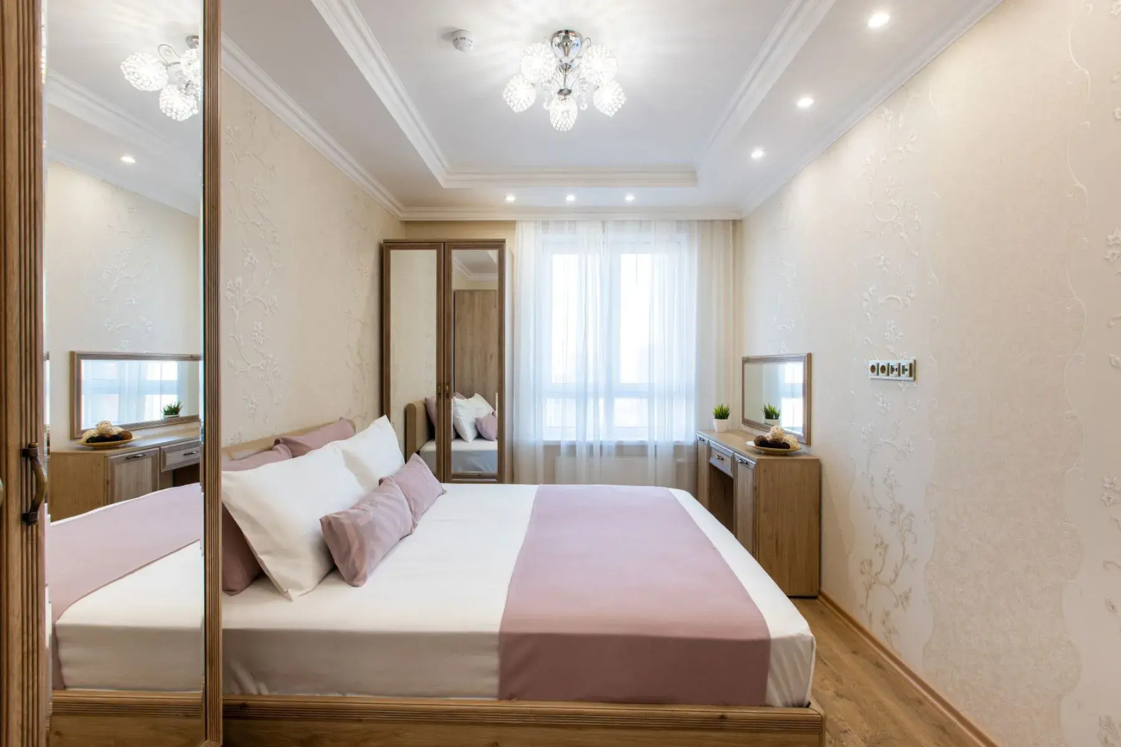 Апартаменты Сутки Уфа на Рудольфа Нуреева 6-236