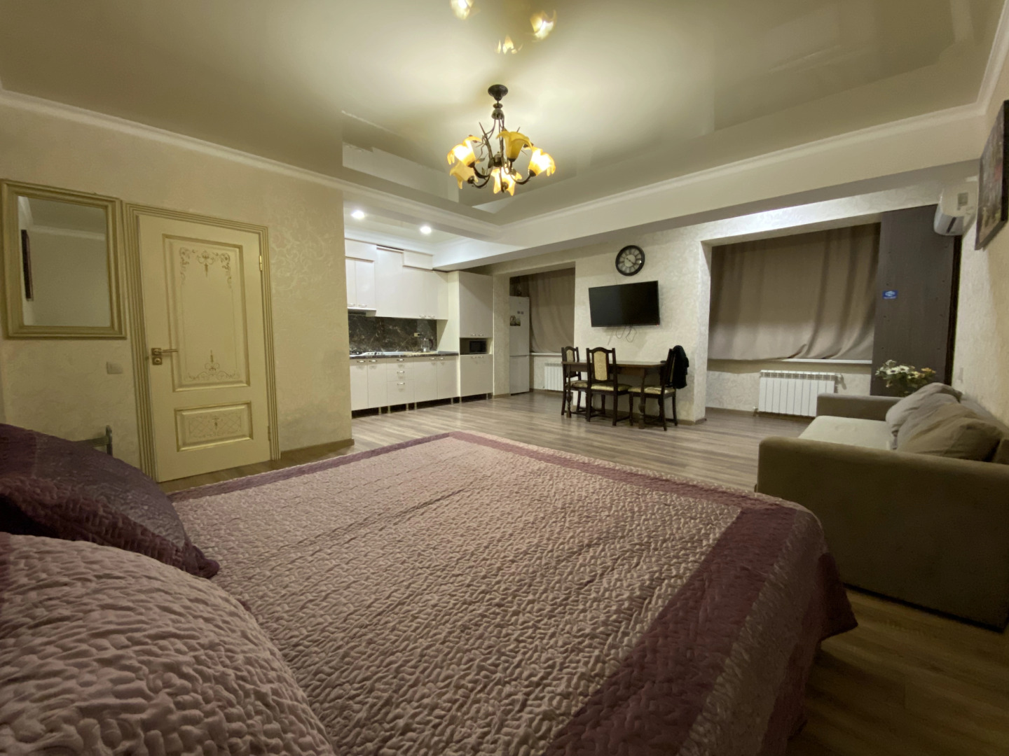 Апартаменты Студия в новостройке на первом этаже