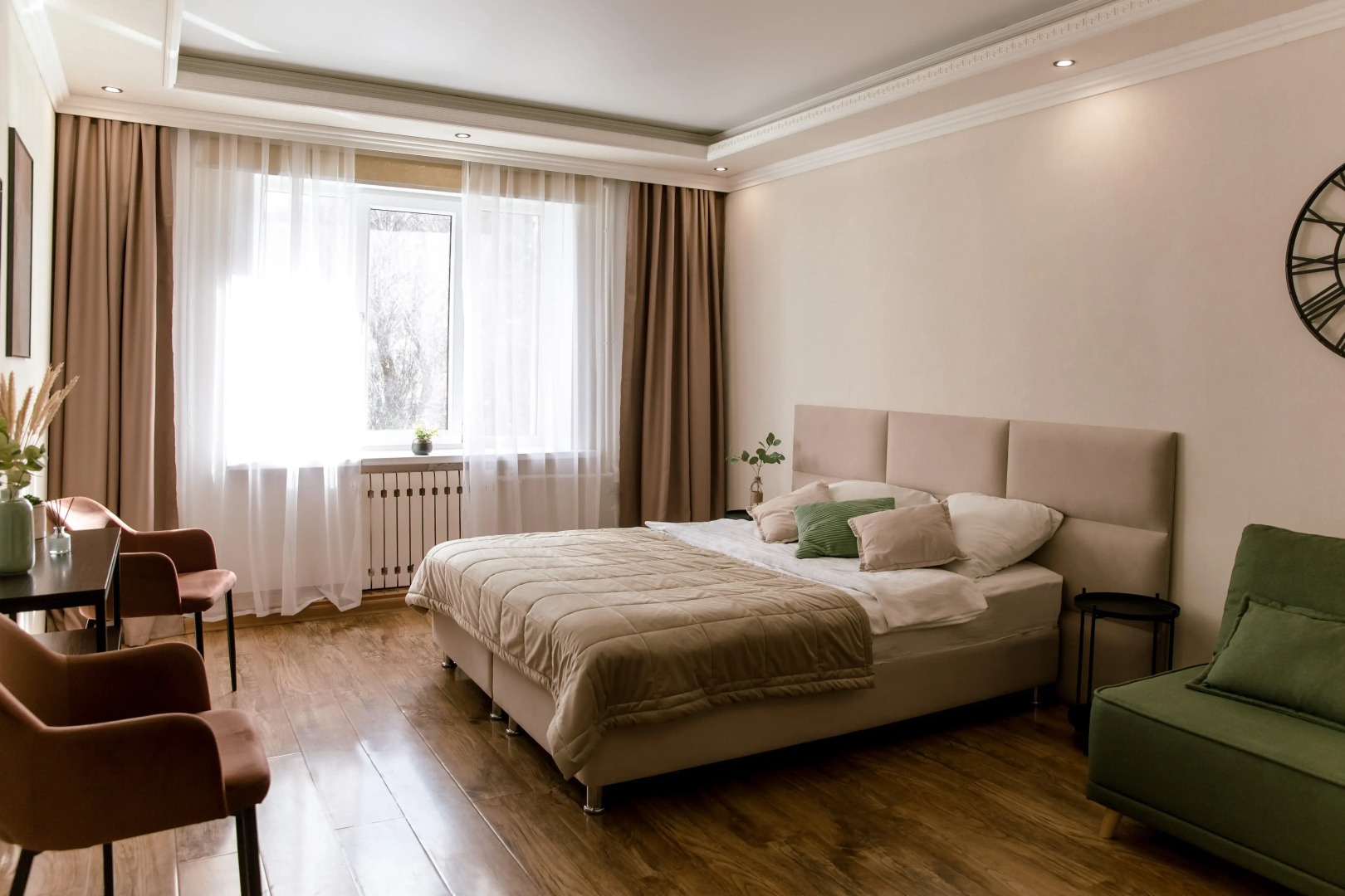 Апартаменты Двухкомнатные на Ленинградской 72