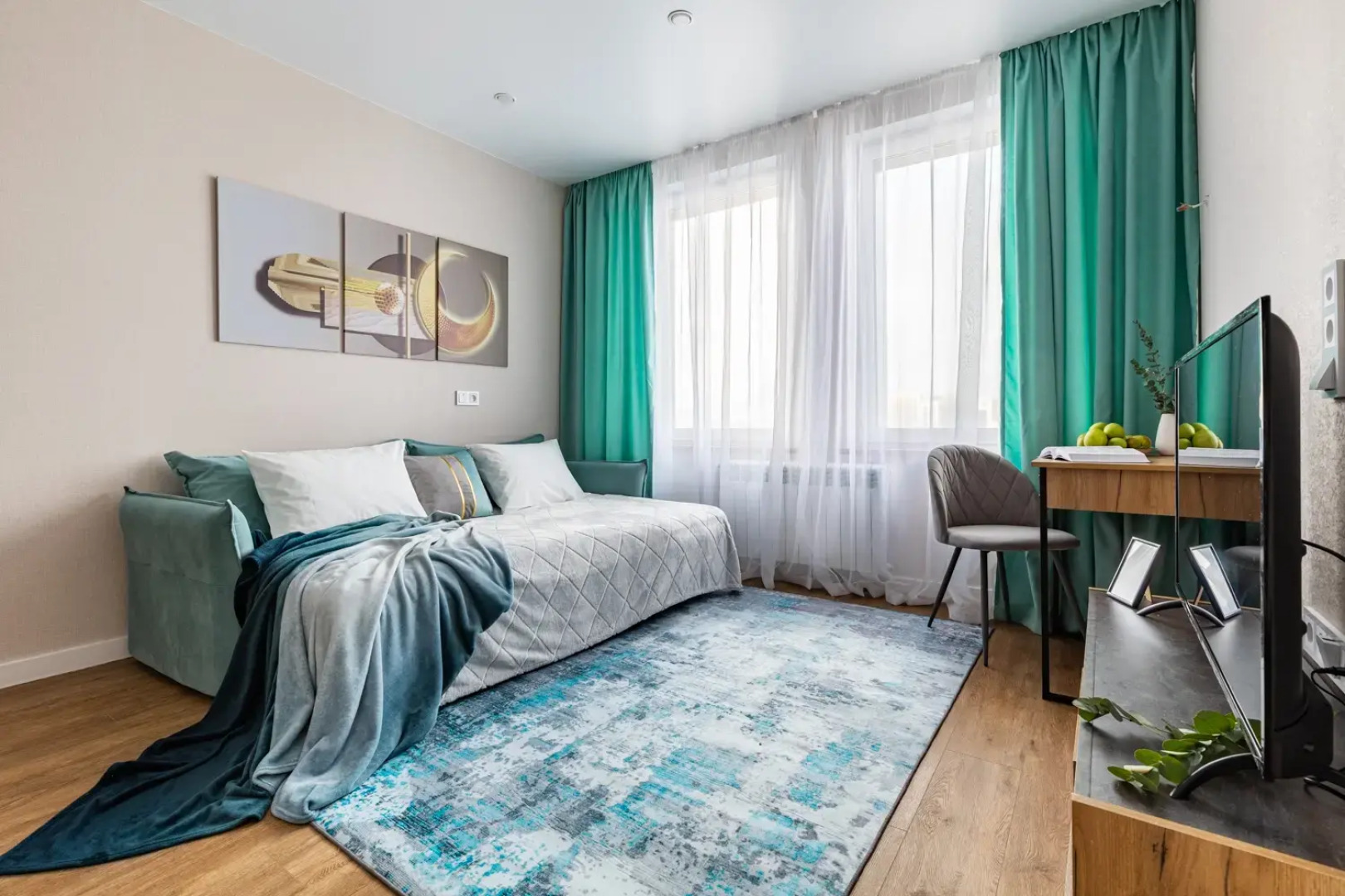 Квартира-студия возле метро