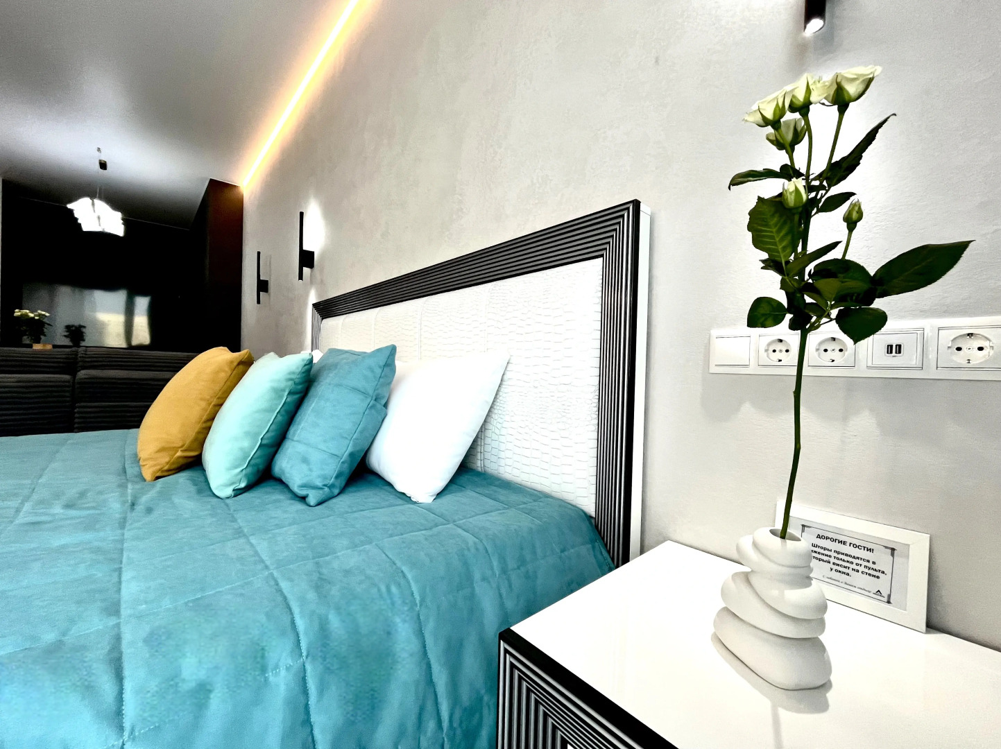 Квартира панорамная Неотель в ЖК Галерея Чижова, у Театра Оперы и Балета