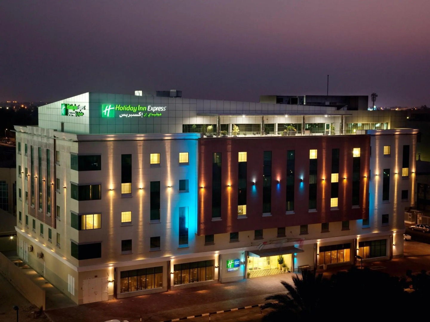Holiday Inn Express Dubai Airport an IHG Hotel