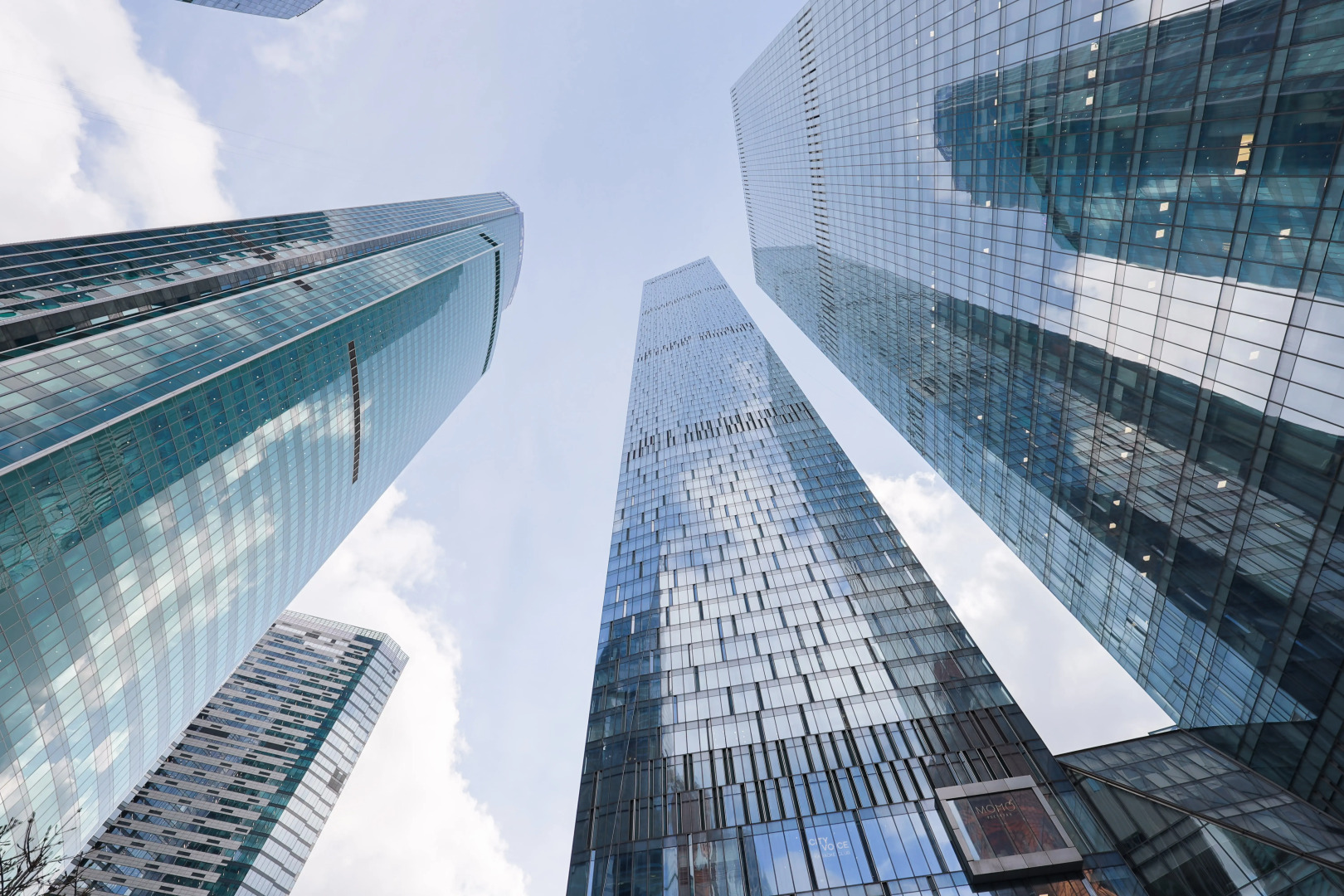 Апартаменты Full House на 19 этаже ОКО Towers Москва Сити