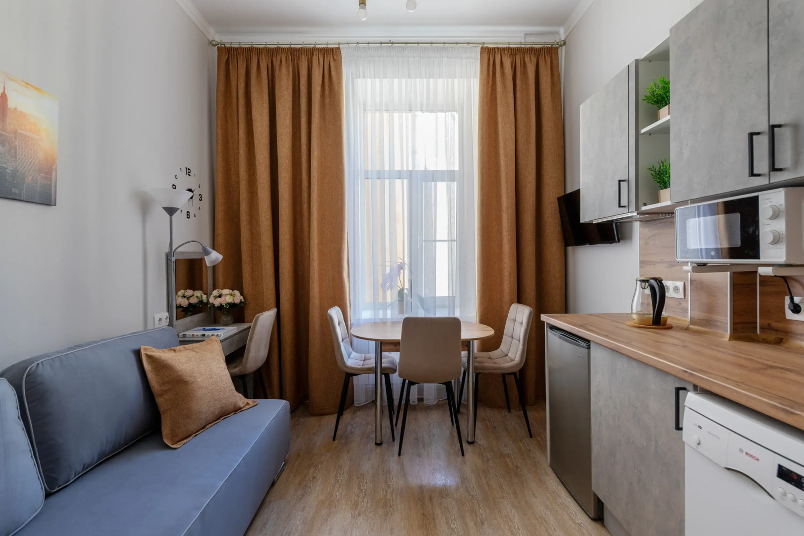 Квартира двухуровневая с парковкой в центре