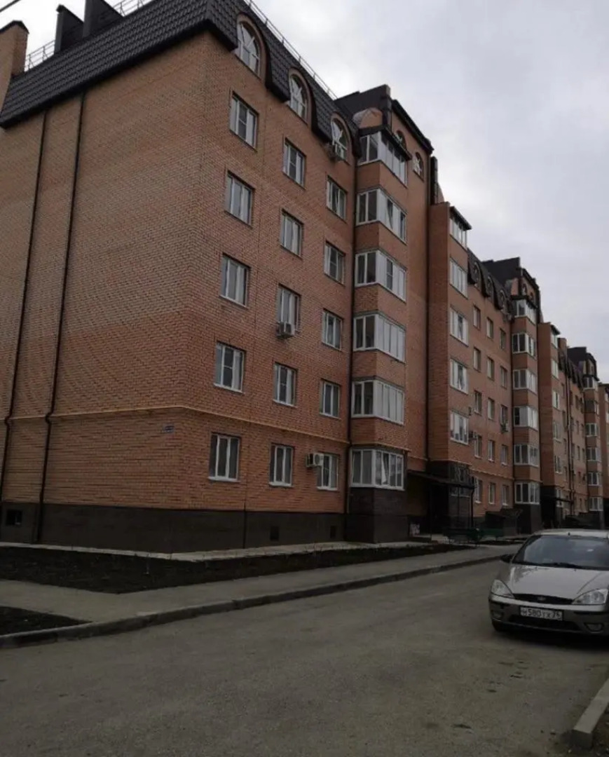 Квартира с современным ремонтом в новостройке