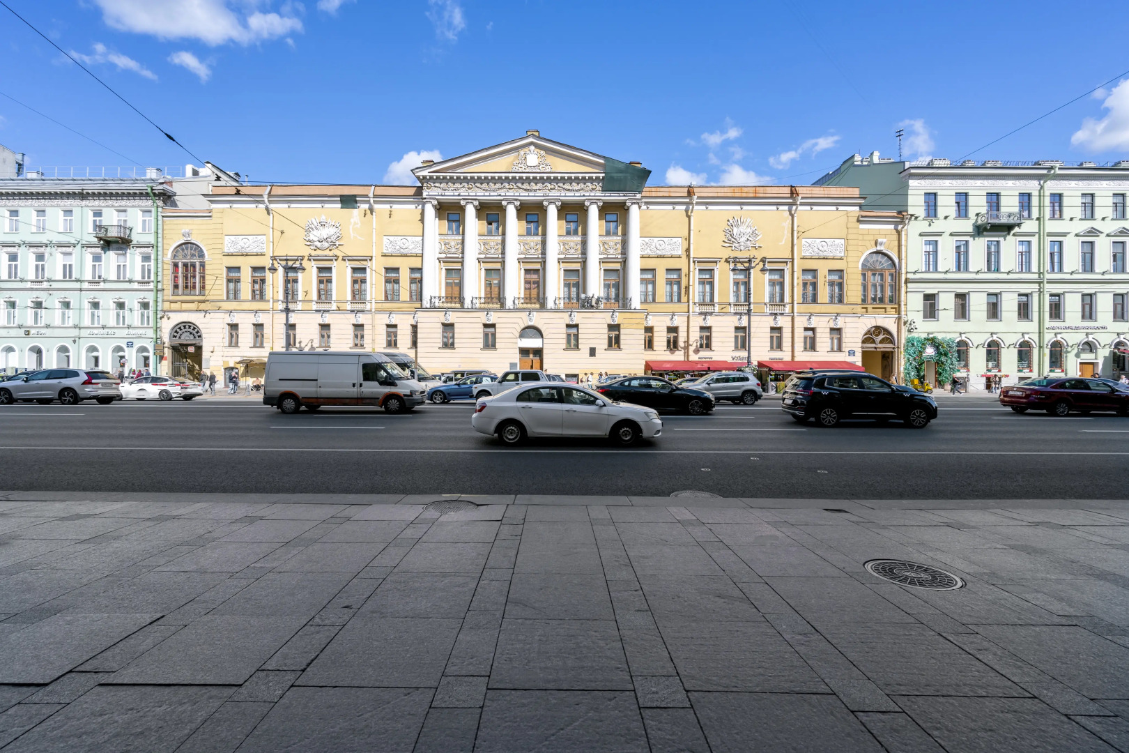 Апартаменты Уют на Невском 84