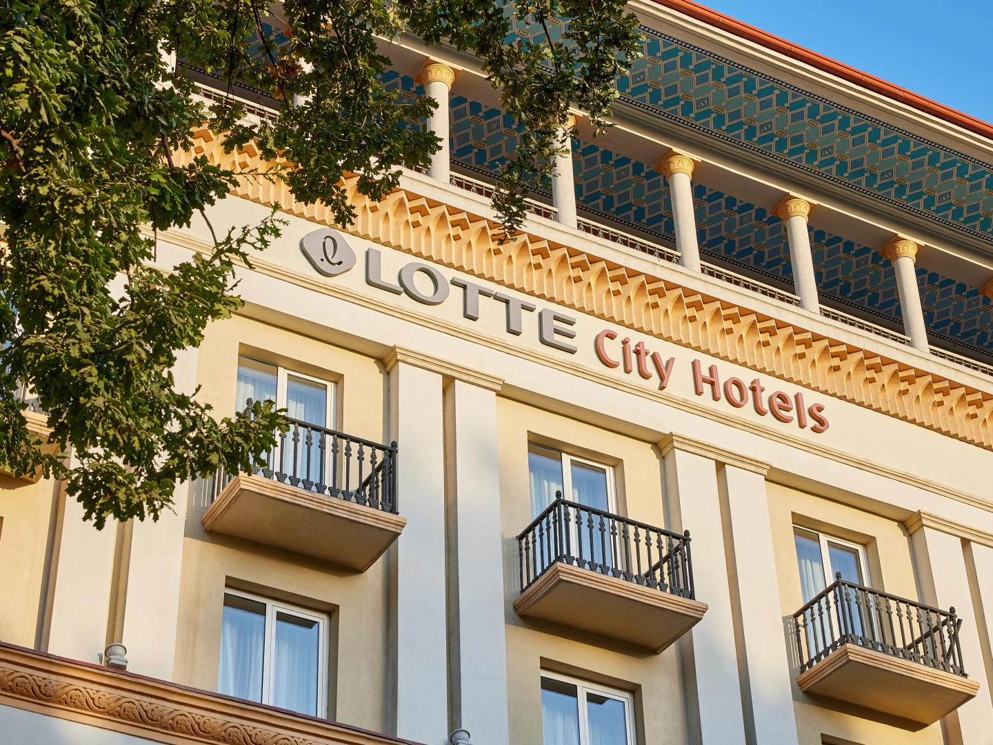 Отель LOTTE City Tashkent Palace