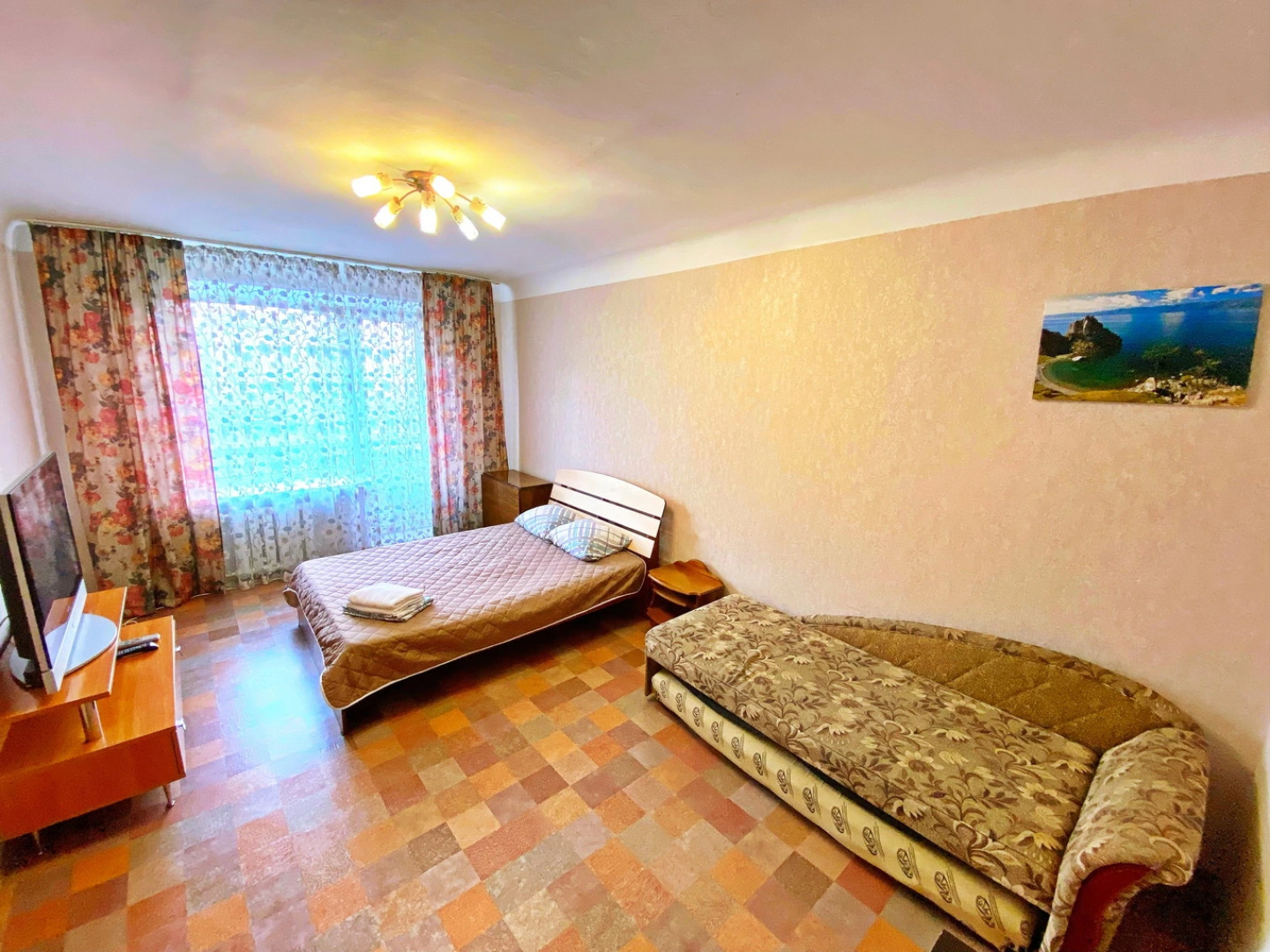 Апартаменты Байкал на Декабристов 40