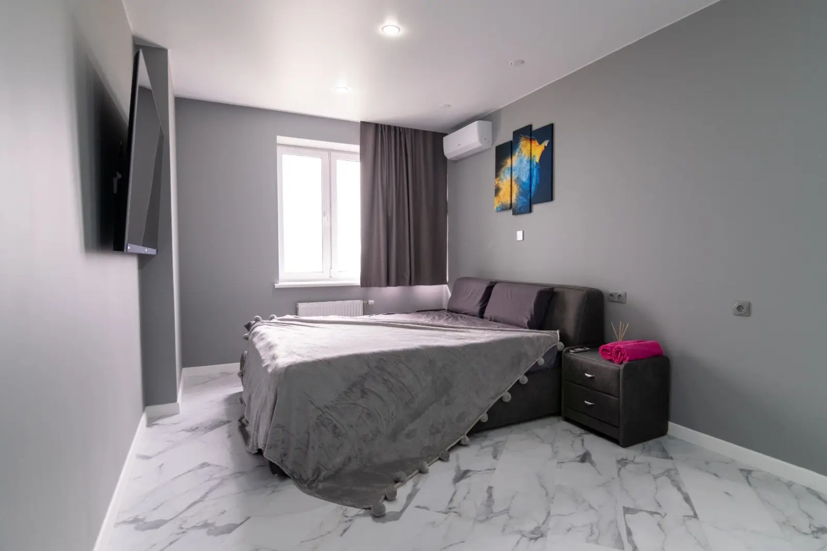 Апартаменты Hedonism Aparts со Стильным Ремонтом в Тихом Районе