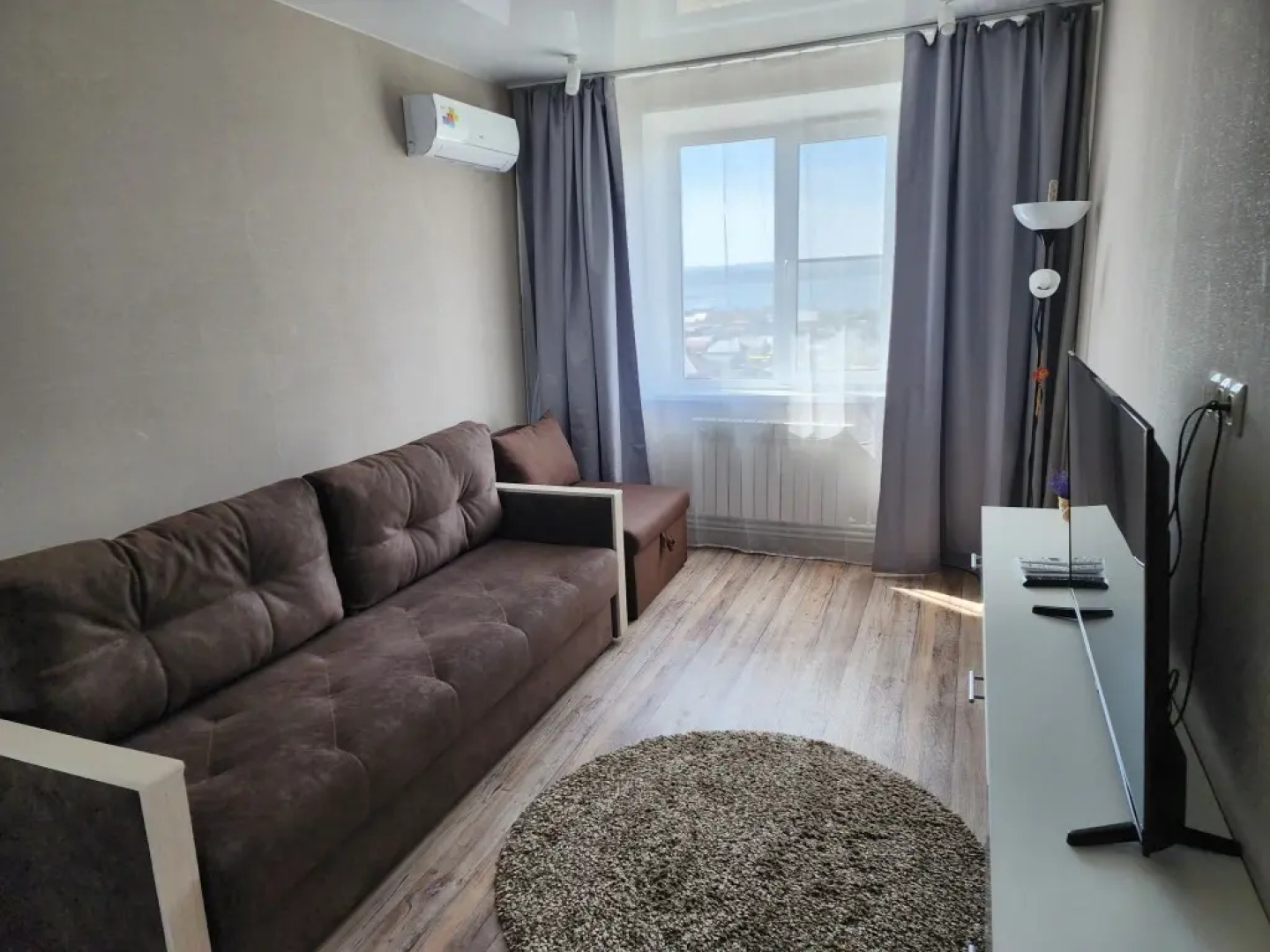 Апартаменты с Видом на Озеро Чебаркуль 1