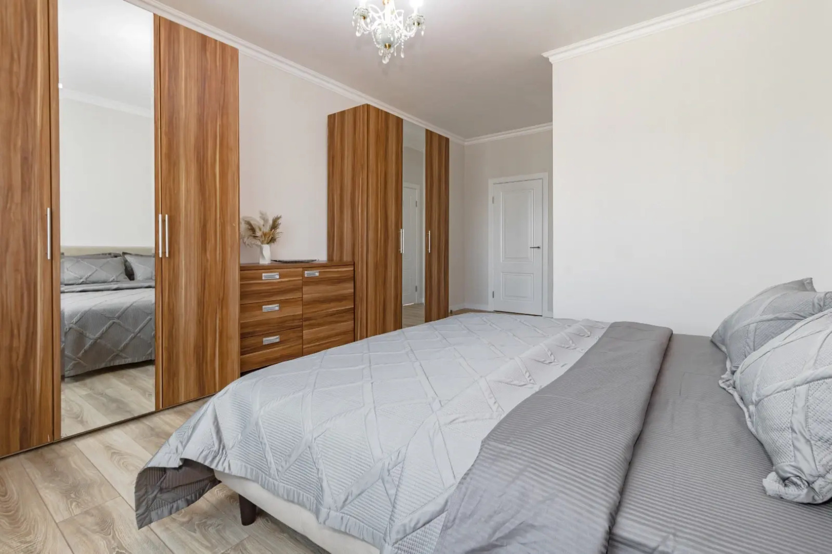 Апартаменты с панорамными окнами в центре