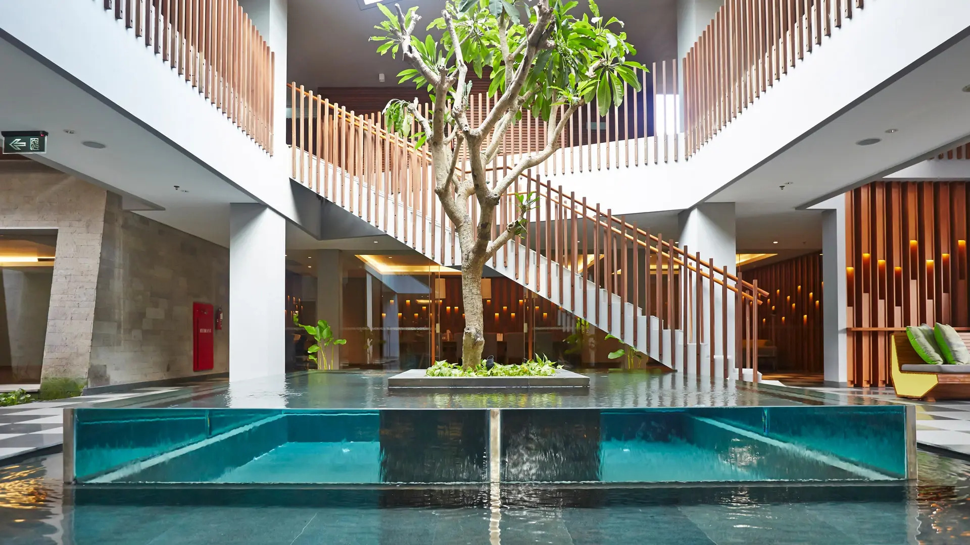 Отель Maya Sanur Resort & Spa