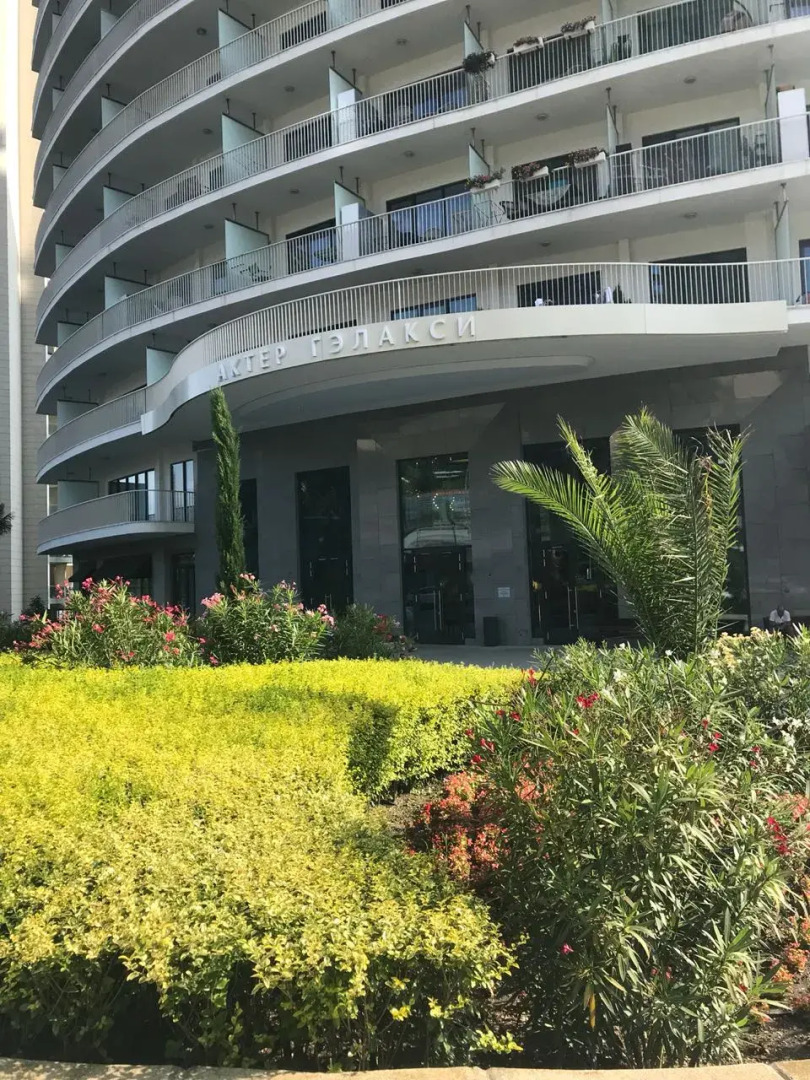 Апартаменты Четырехкомнатные Актёр Гэлакси