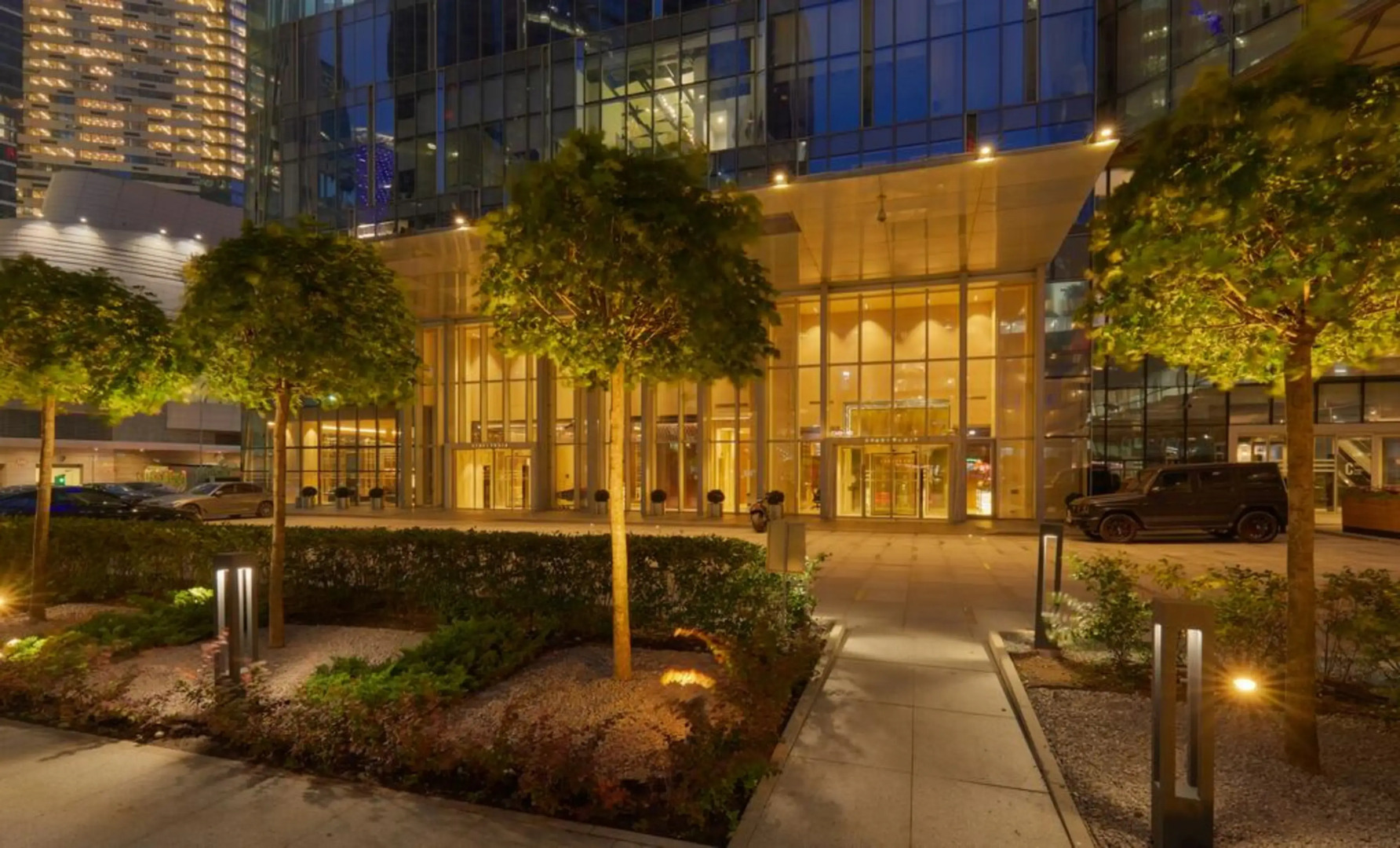 Апартаменты угловые в Москва-сити с панорамным видом на город и башни