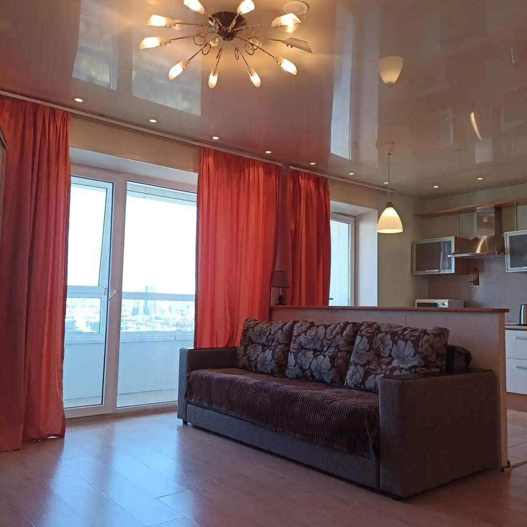 Квартира 1-Kомнатная Бестужева 15 Вид на Золотой Мост