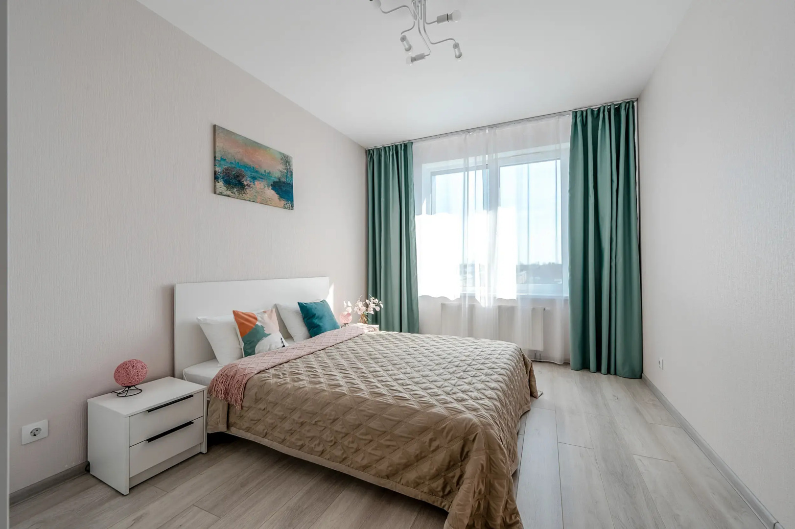 Апартаменты в современном комплексе в 3х станциях метро от Невского проспекта