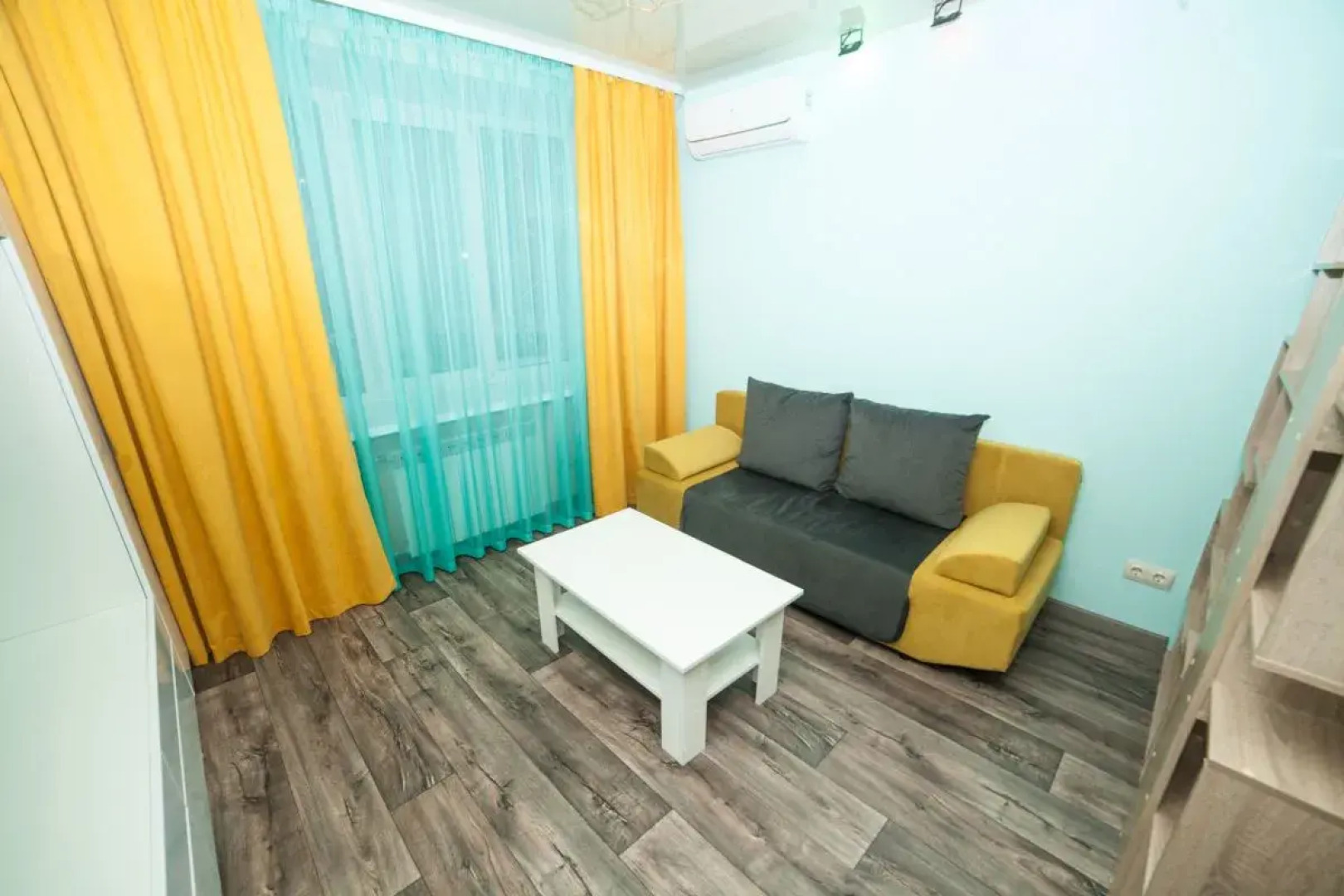 Апартаменты Марьин Дом на Малышева 120