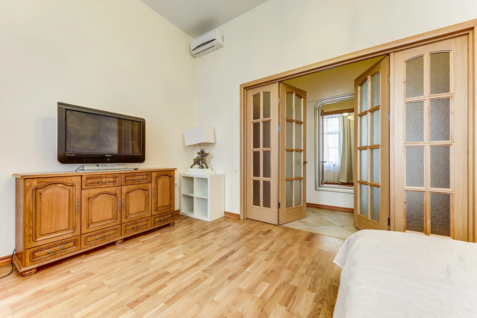 Апартаменты на Итальянской 37