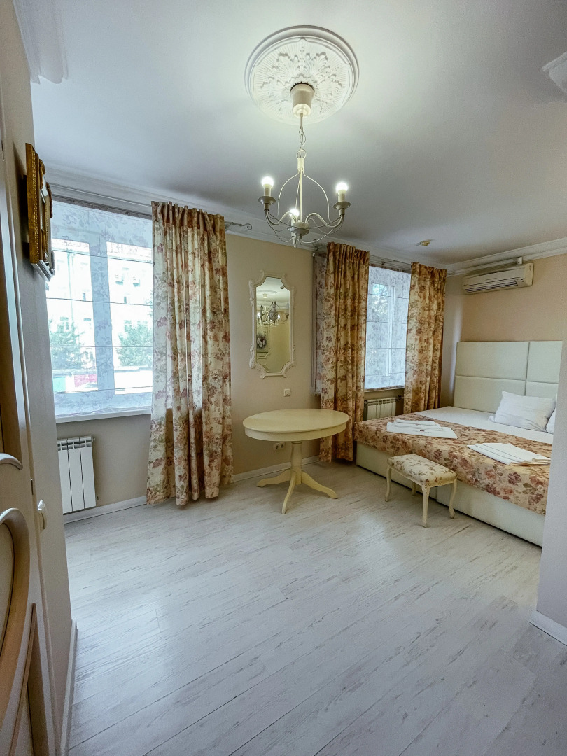 Апартаменты Мира 3