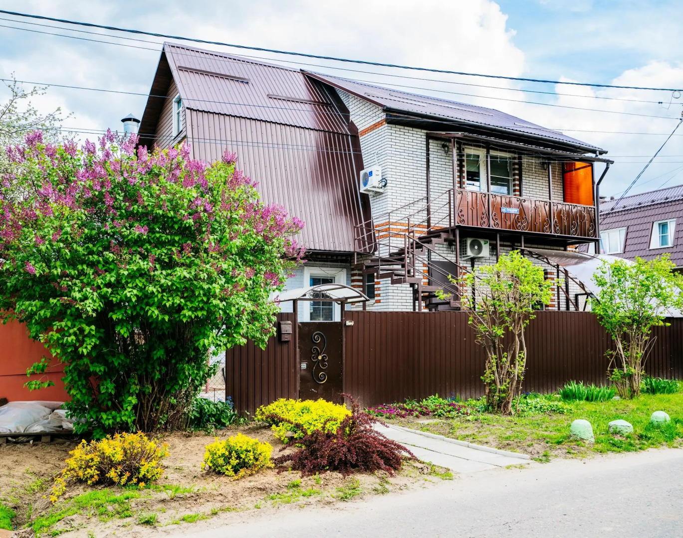 Дом Одеяло, подушка, мангал