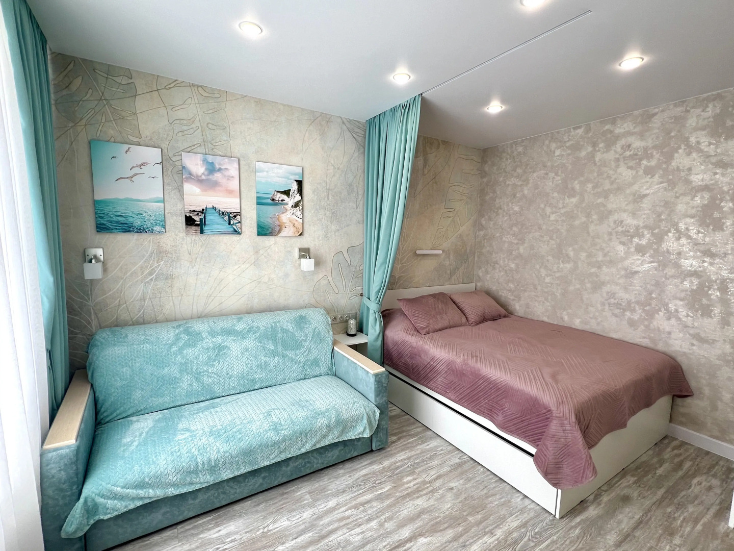 Квартира бирюзовая