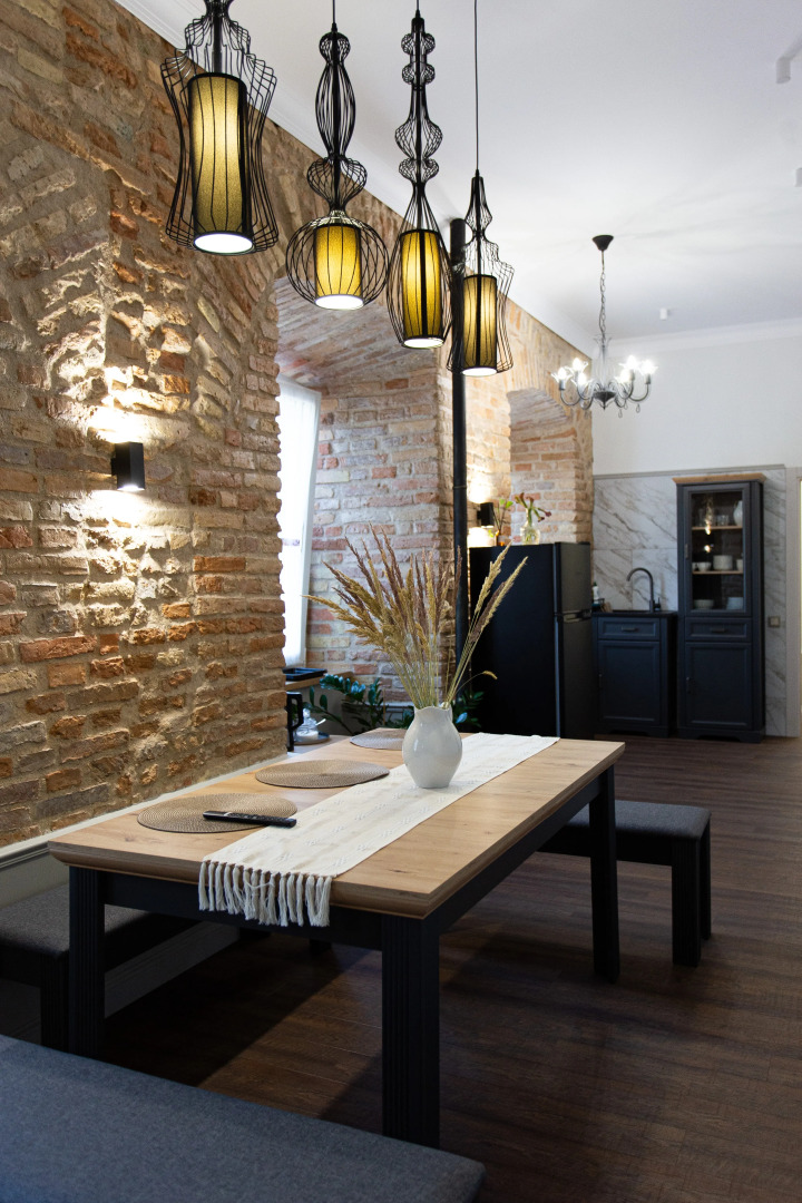 Мебелированные комнаты с Собственными Санузлами на Центральной Пешеходной Улице