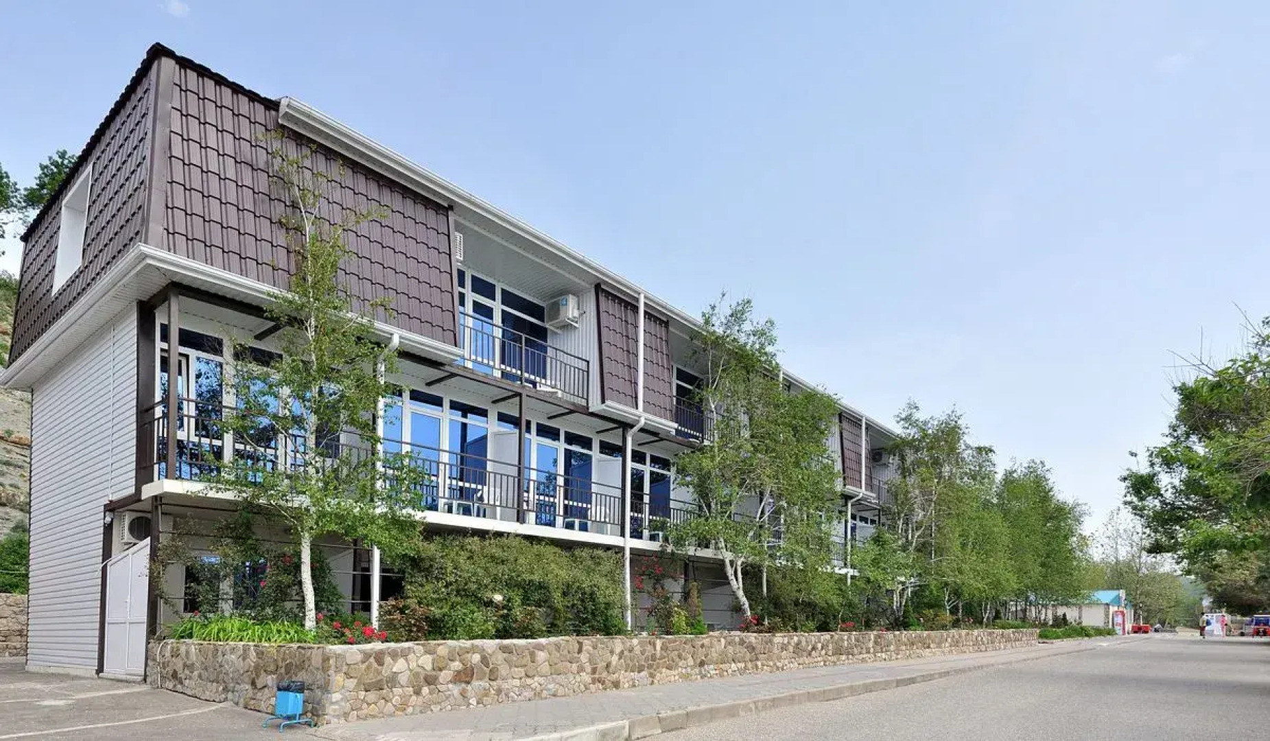 Курортный отель и яхт-клуб Торнадо