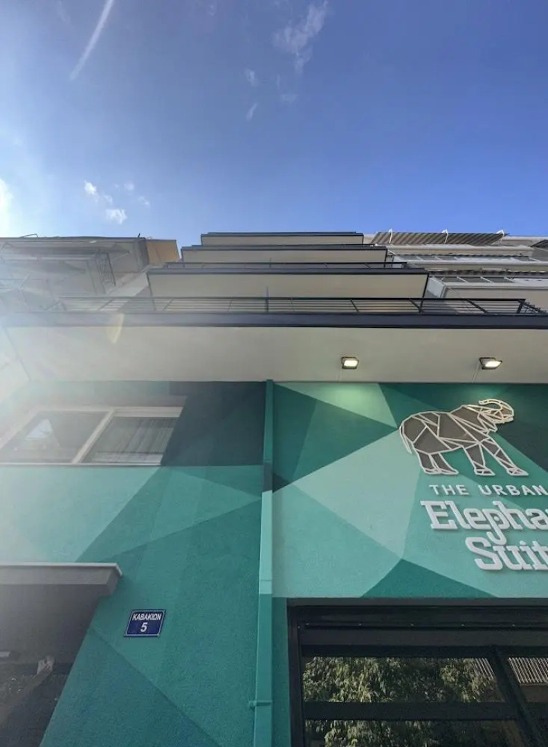 Апартаменты Urban Elephant Suites