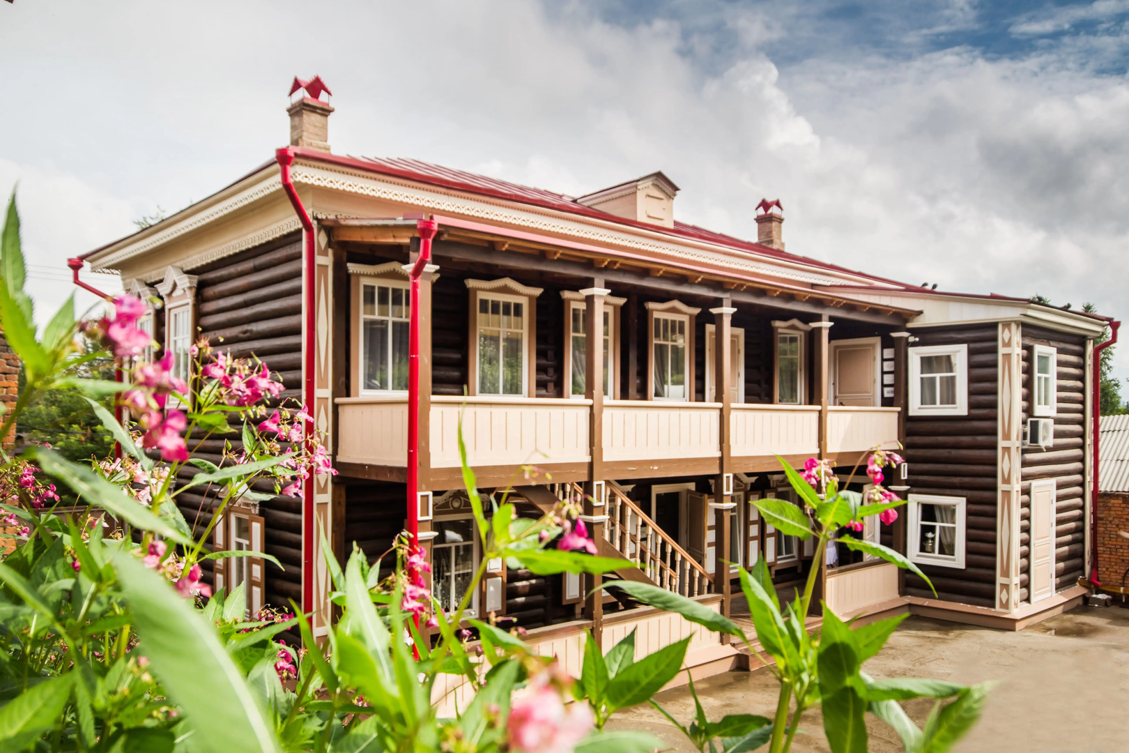 Отель Доходный дом Листратовой