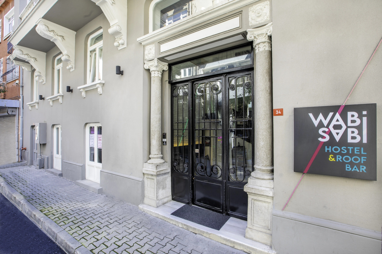 Хостел Wabi Hostels