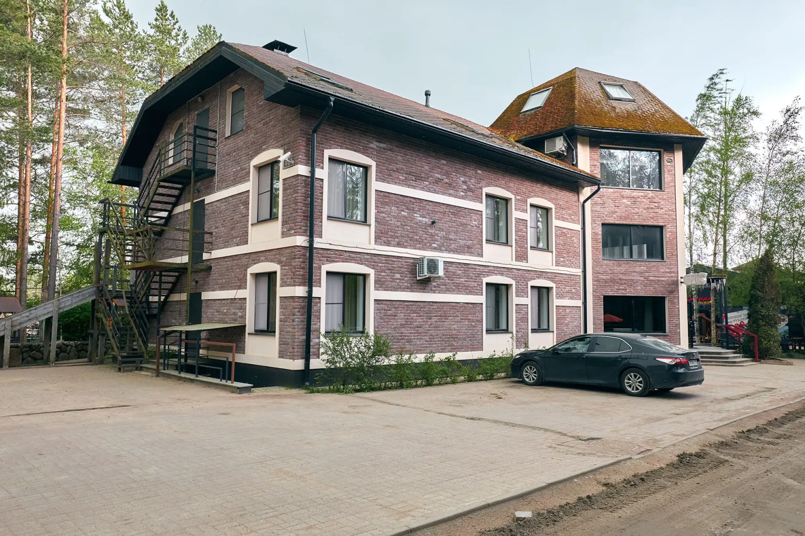 Гостинично-коттеджный комплекс Коробицыно-Каскад