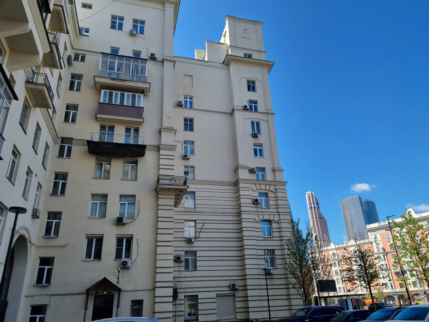 Тихая квартира в центре деловой жизни