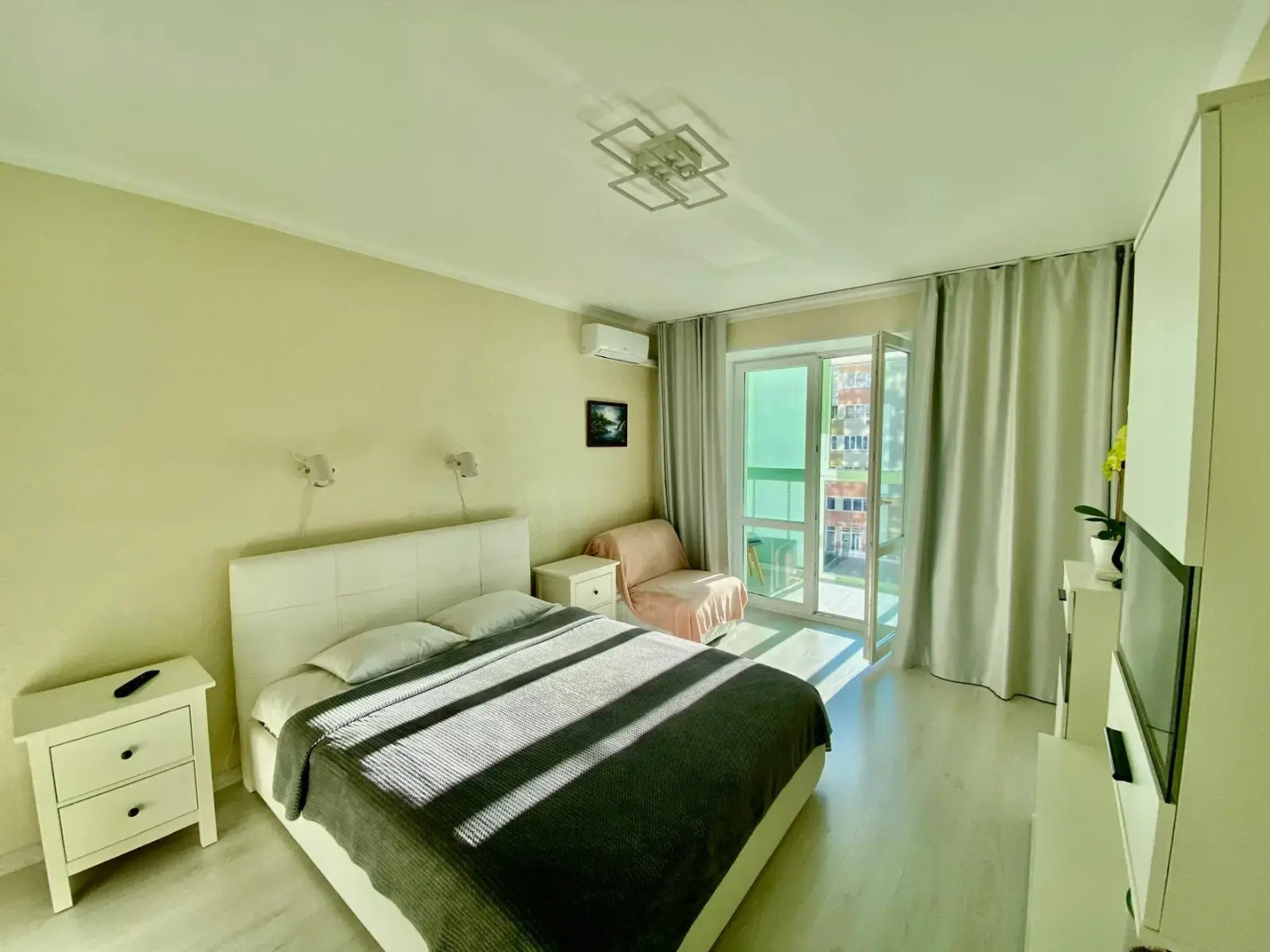 Апартаменты отличные рядом с Верхним озером