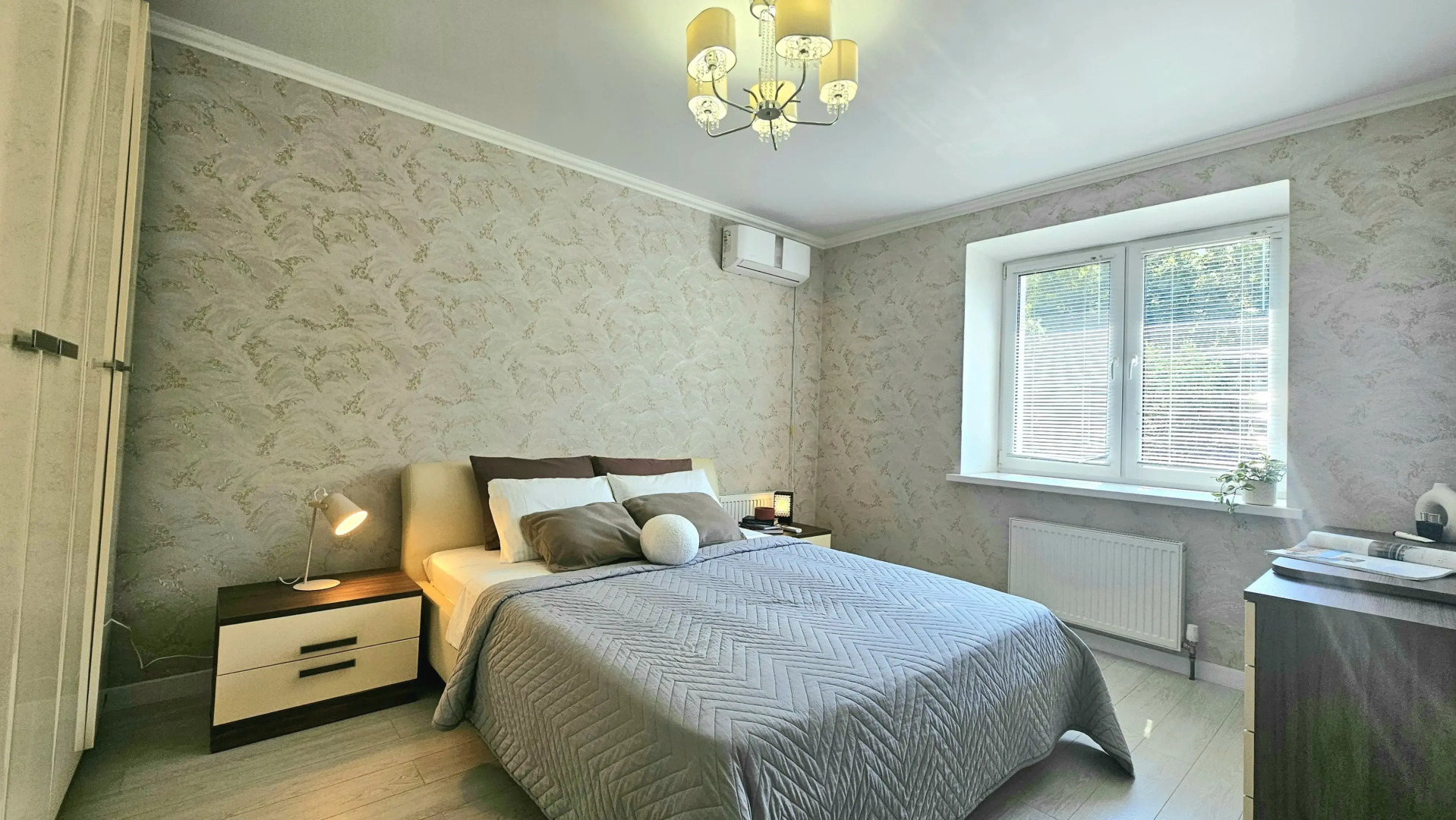 Квартира Urban Apartments 2-х комнатная рядом с метро и базой отдыха у леса