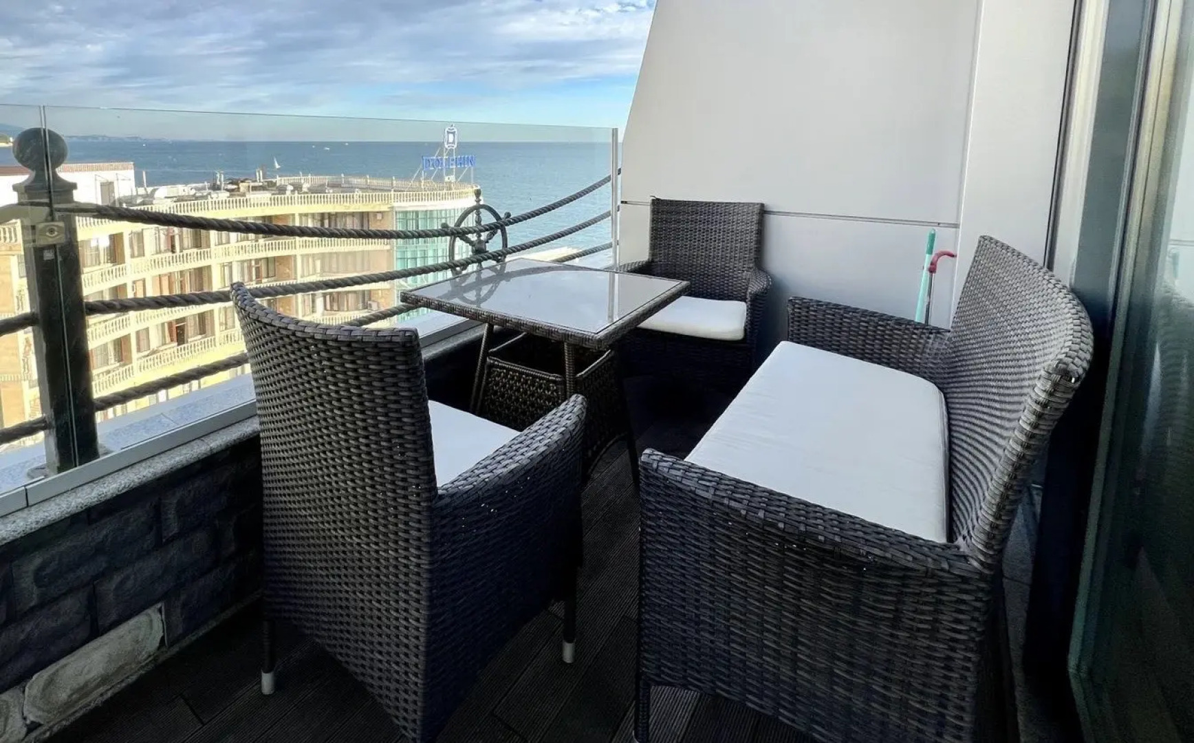 Апартаменты Аппарт на 1 линии моря