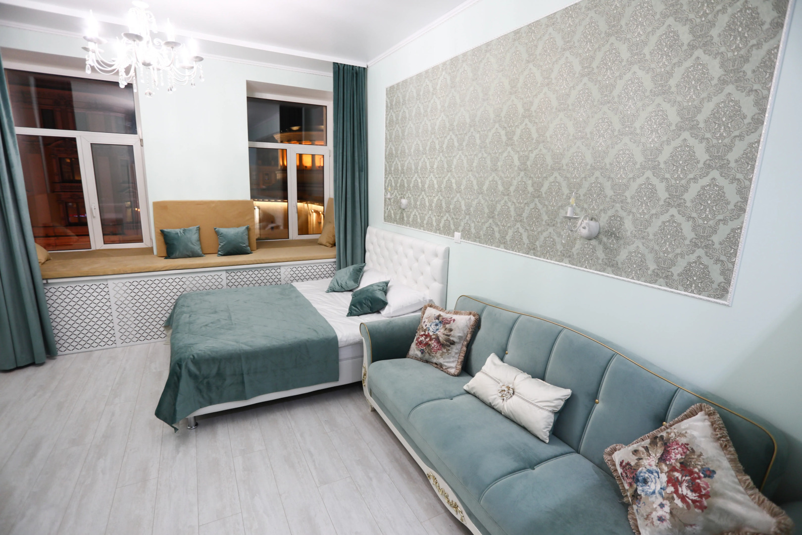 Апартаменты 4 Невский Проспект 81